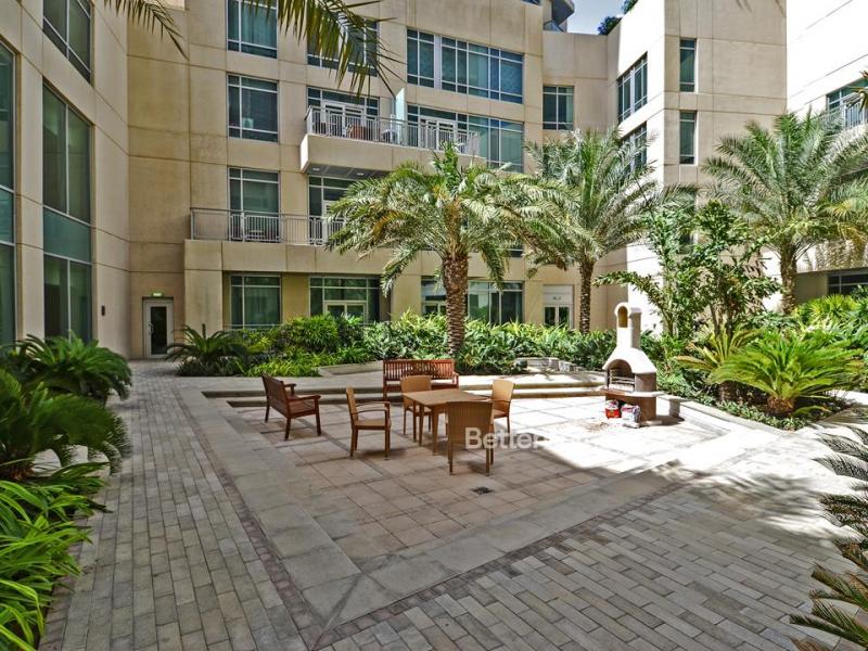 1 Bedroom Apartment in The Lofts West