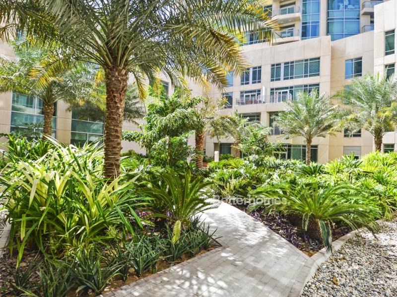 1 Bedroom Apartment in The Lofts West