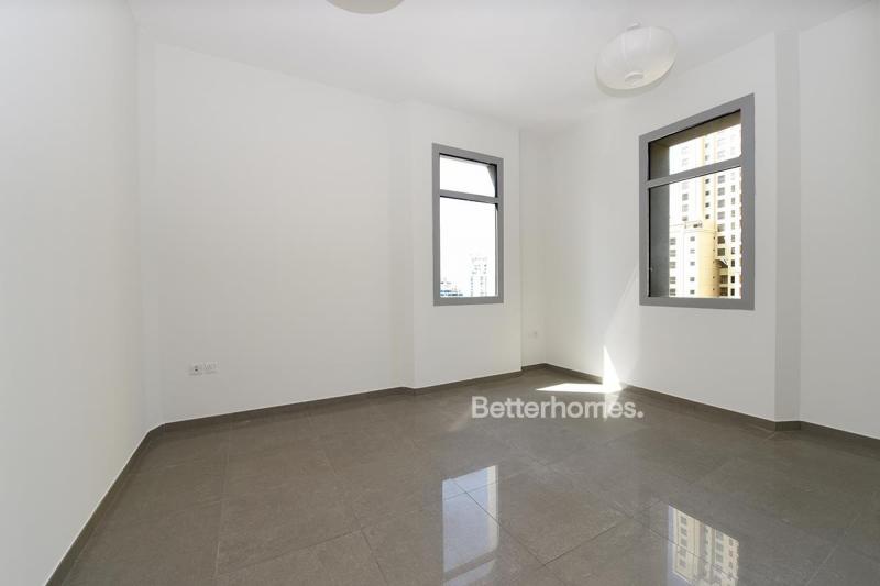 2 Bedrooms Apartment in Marina Wharf 1