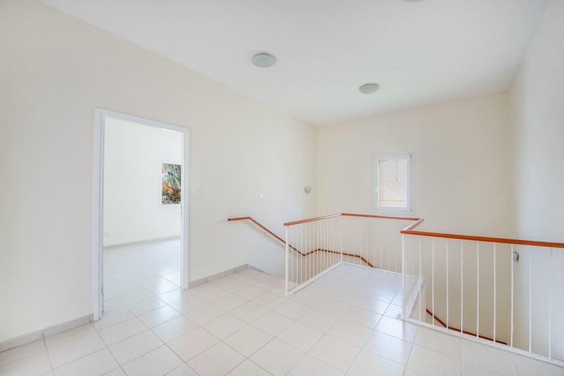 3 Bedrooms Villa in Meadows 9