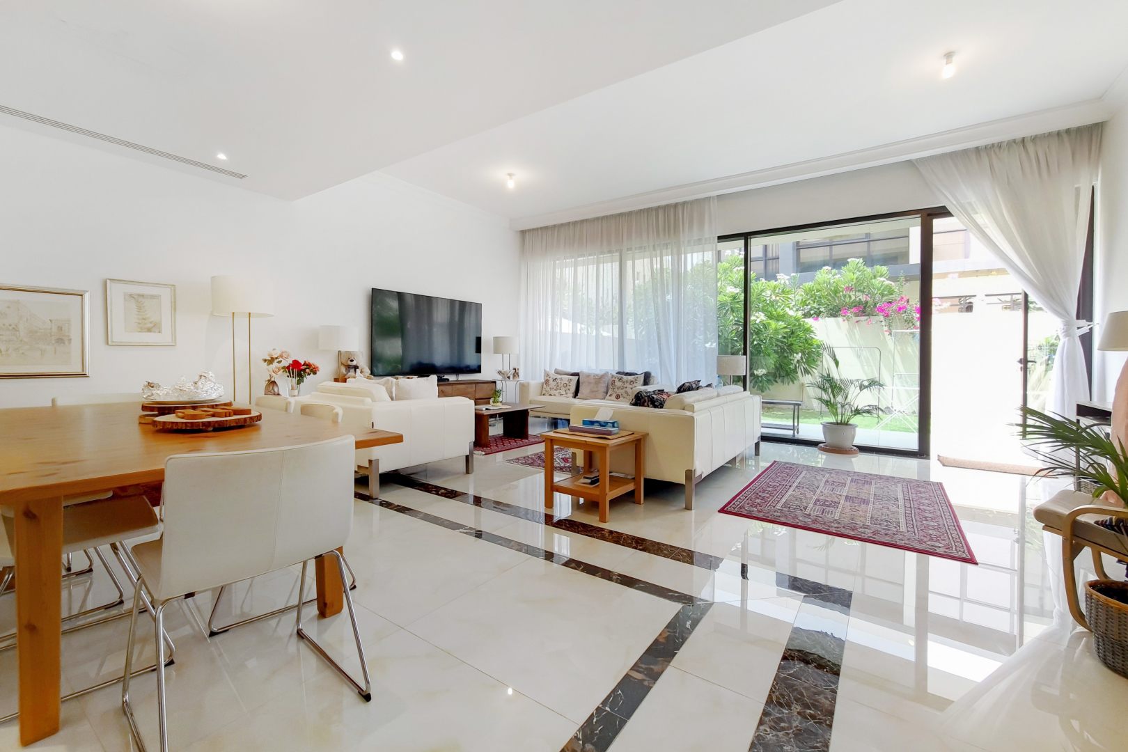 3 Bedrooms Villa in Silver Springs