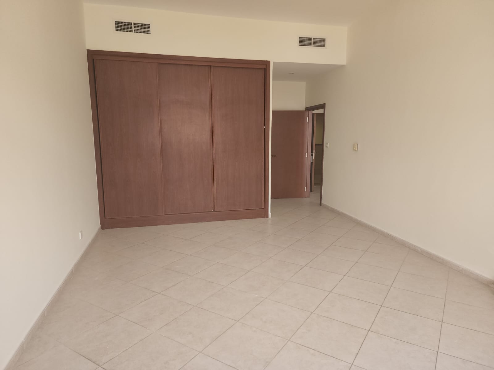 1 Bedroom Apartment in Courtyard Apartments