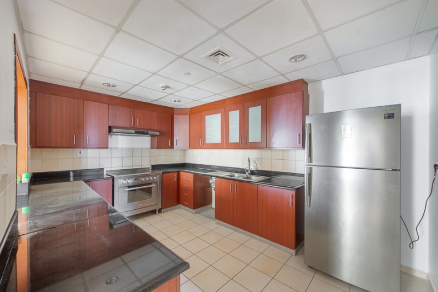 4 Bedrooms Apartment in Sadaf 8