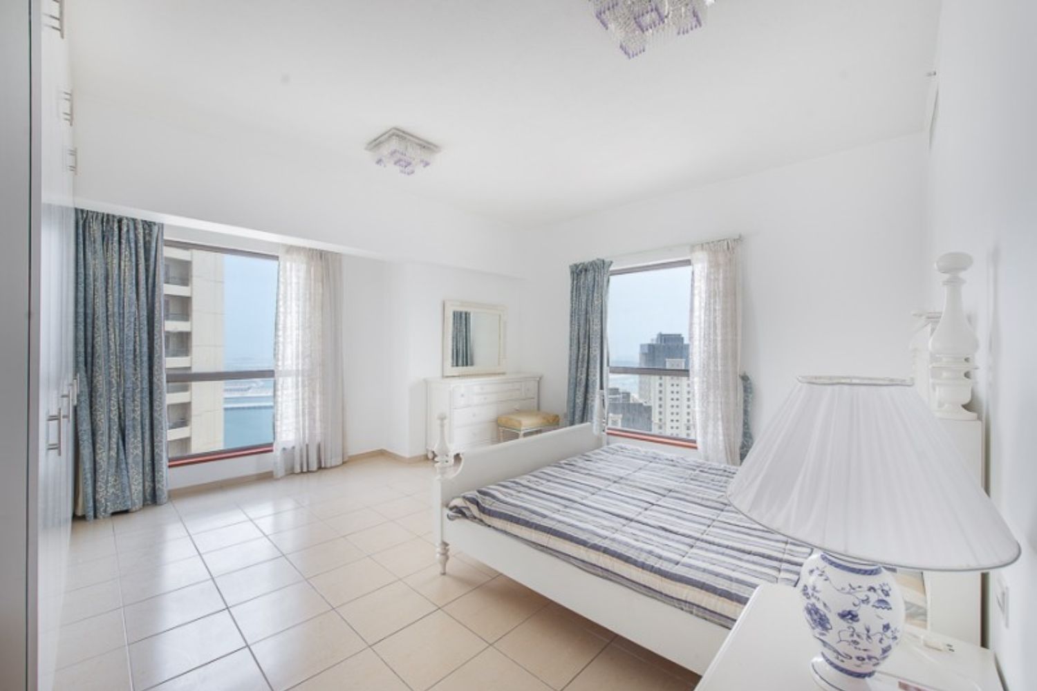 4 Bedrooms Apartment in Sadaf 8