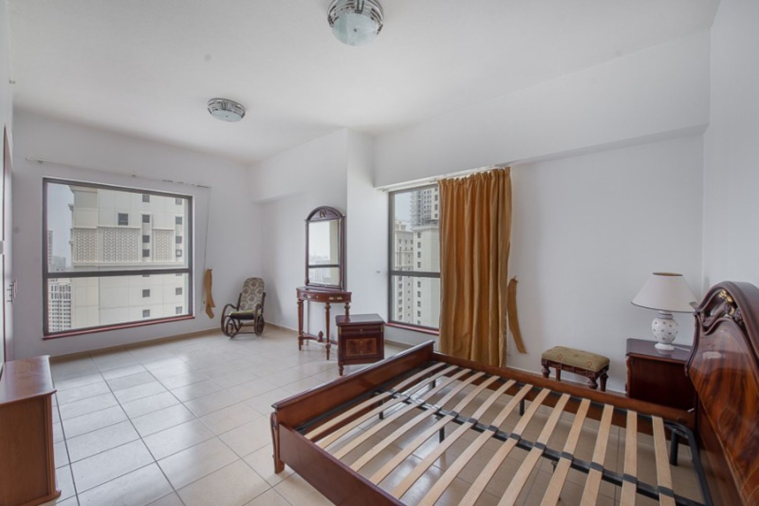 4 Bedrooms Apartment in Sadaf 8