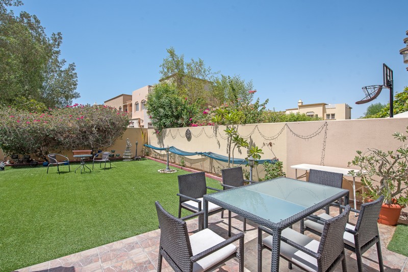 3 Bedrooms Villa in Springs 11