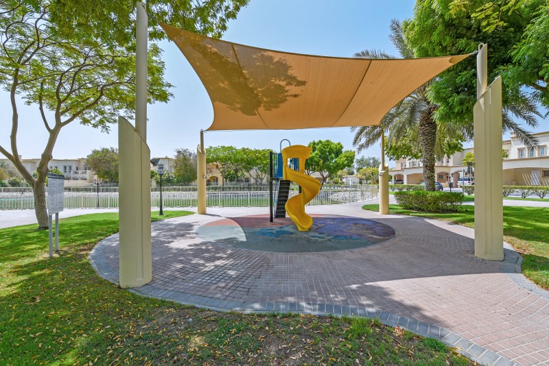 3 Bedrooms Villa in Springs 11