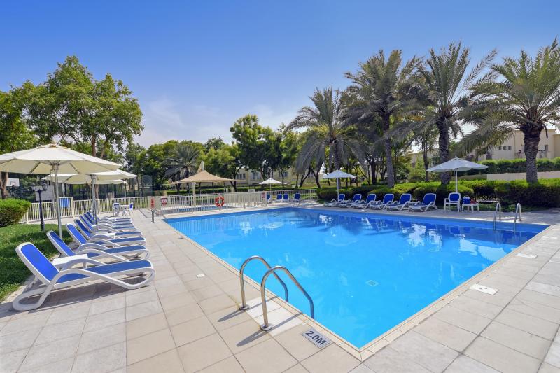 3 Bedrooms Villa in Springs 11
