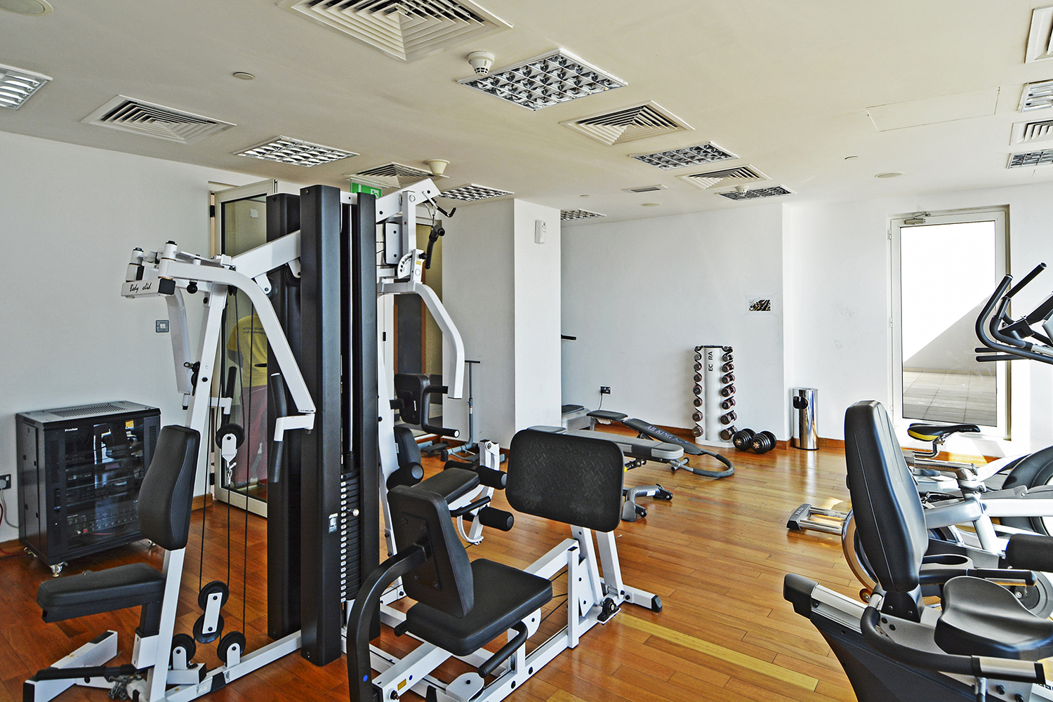 1 Bedroom Apartment in Mayfair Tower