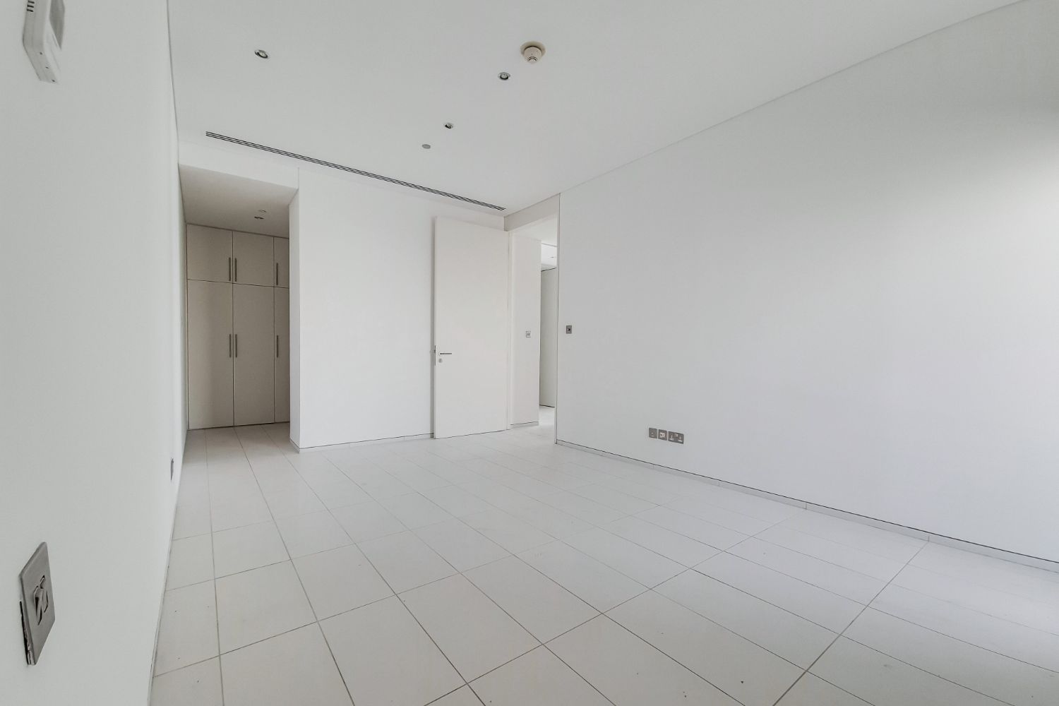 2 Bedrooms Apartment in Index Tower