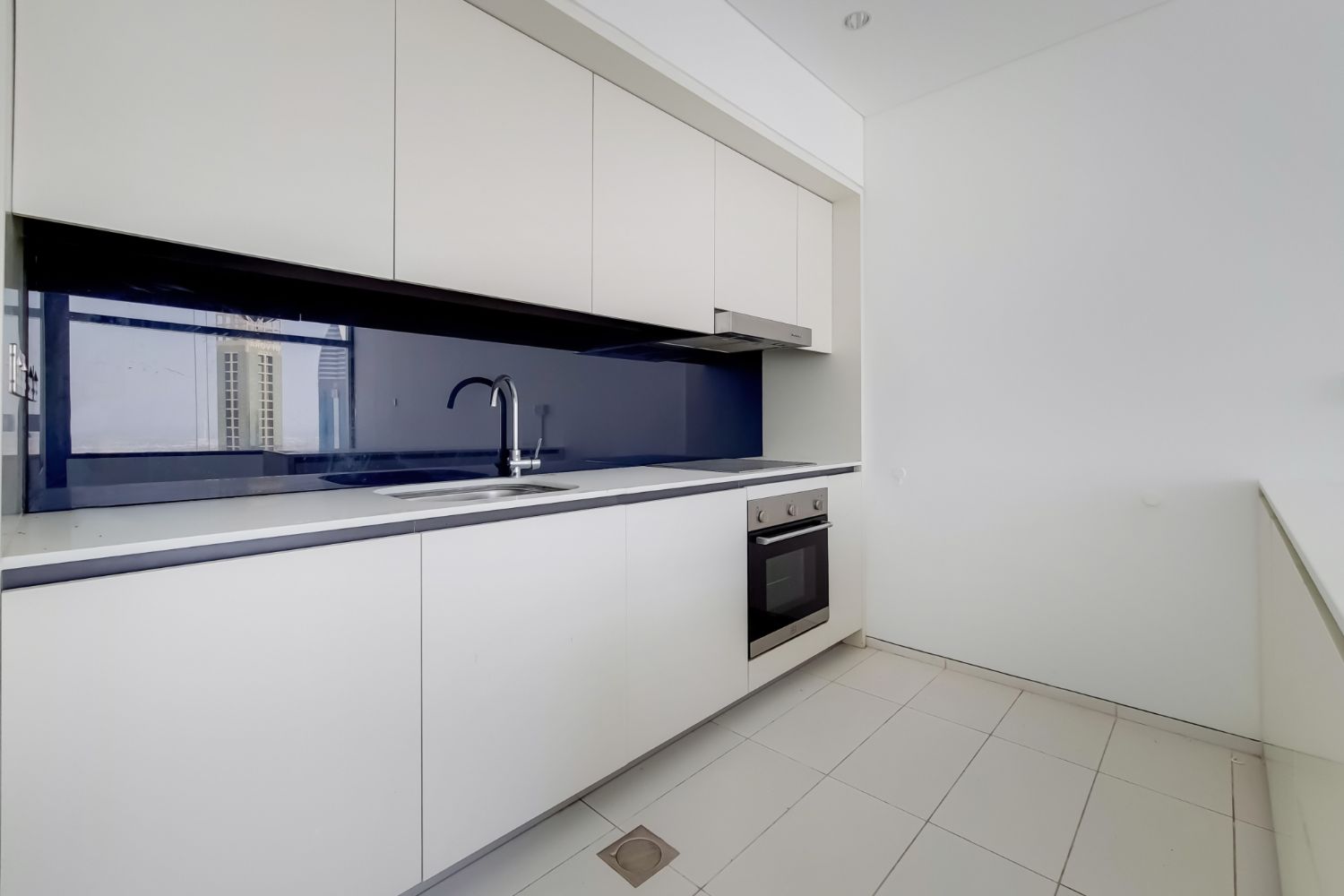 2 Bedrooms Apartment in Index Tower