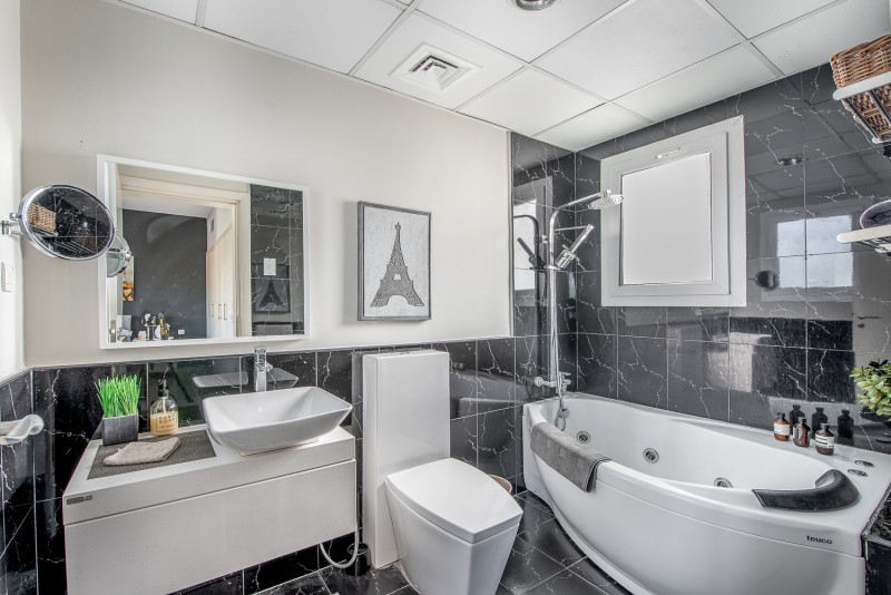 2 Bedrooms Villa in Springs 2