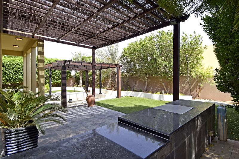 3 Bedrooms Villa in Savannah 1