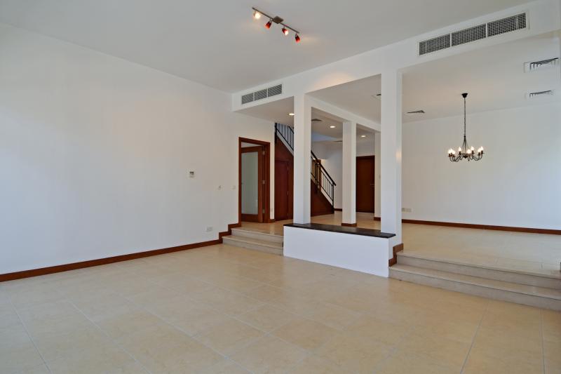 3 Bedrooms Villa in Savannah 1