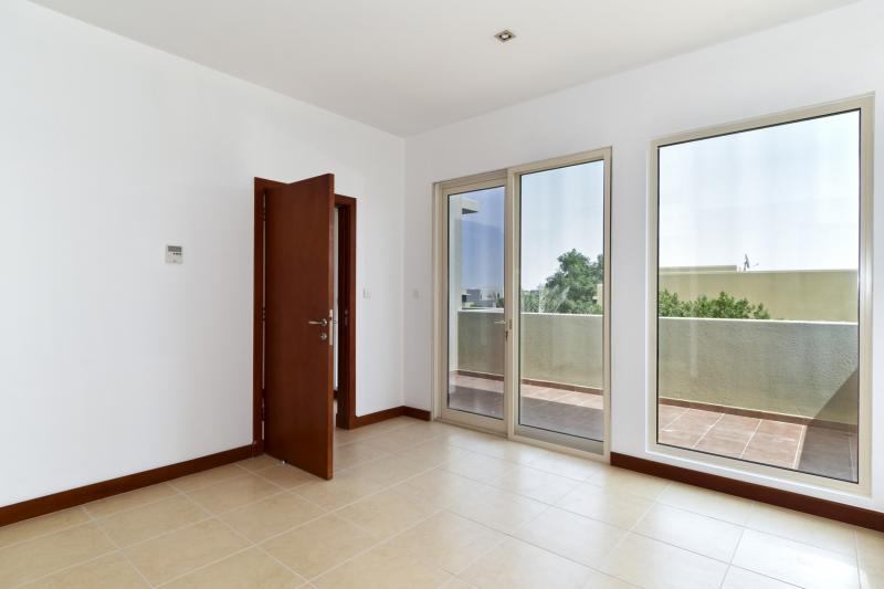 3 Bedrooms Villa in Savannah 1