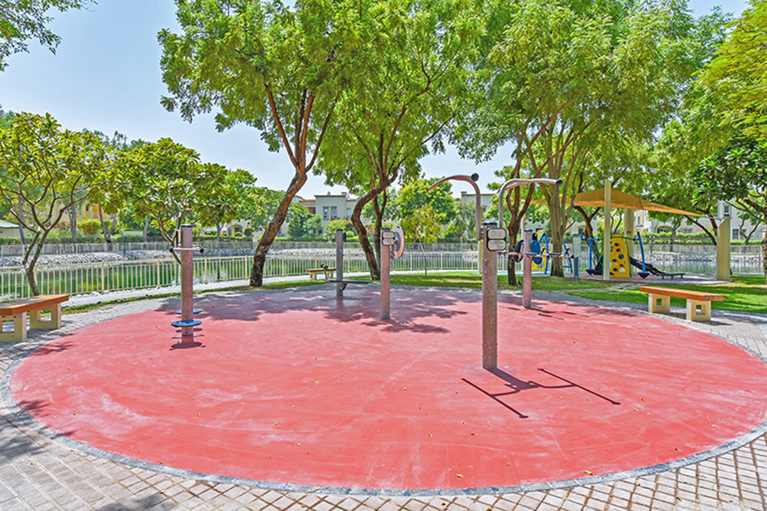 2 Bedrooms Villa in Springs 3