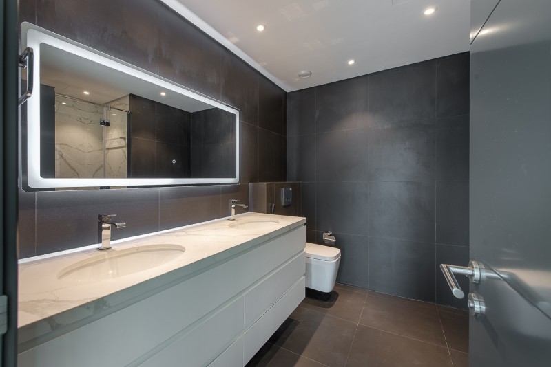 3 Bedrooms Apartment in Shemara Tower