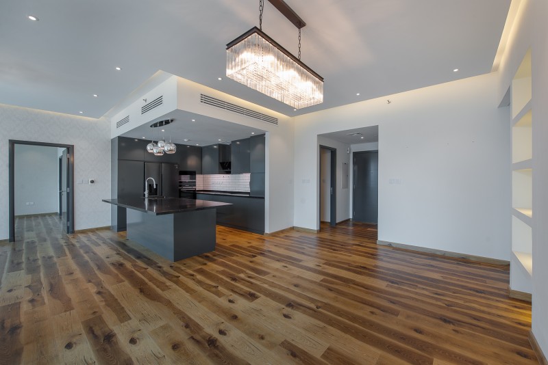 3 Bedrooms Apartment in Shemara Tower