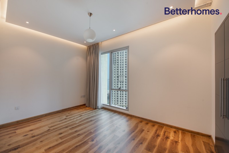 3 Bedrooms Apartment in Shemara Tower