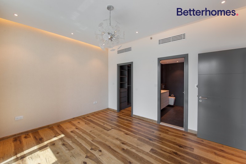 3 Bedrooms Apartment in Shemara Tower
