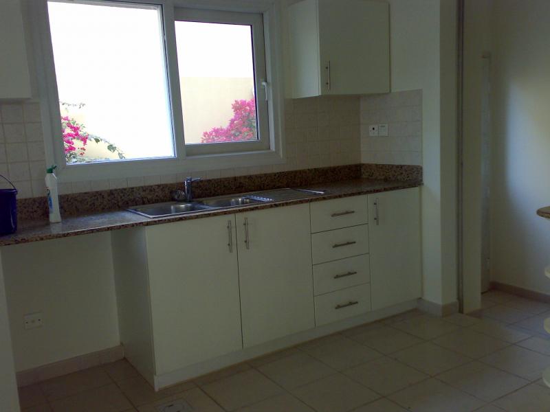 5 Bedrooms Villa in Meadows 6
