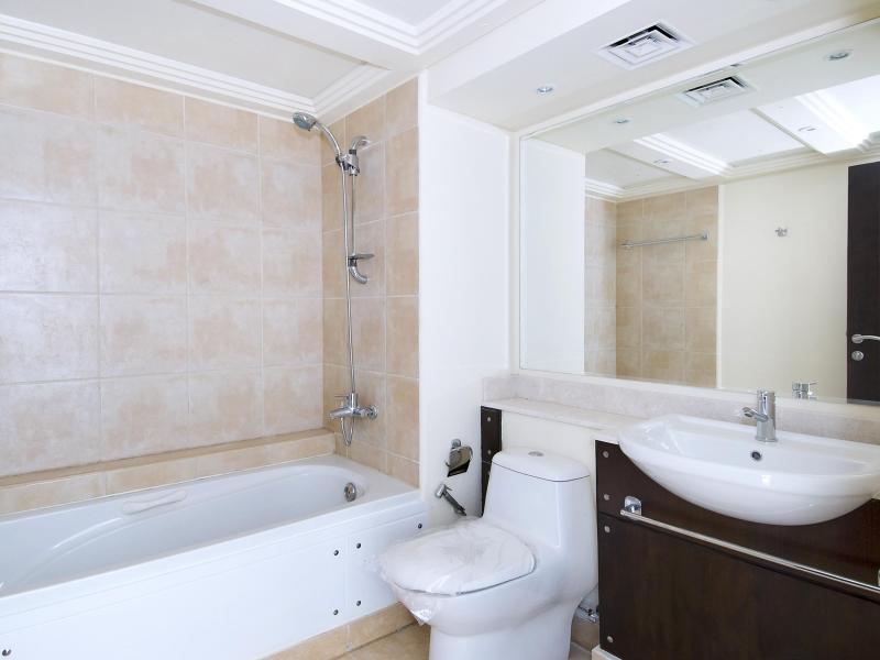 2 Bedrooms Townhouse in Mediterranean Style