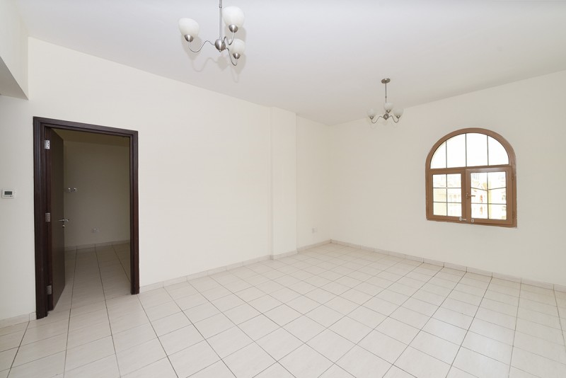 1 Bedroom Apartment in China Cluster