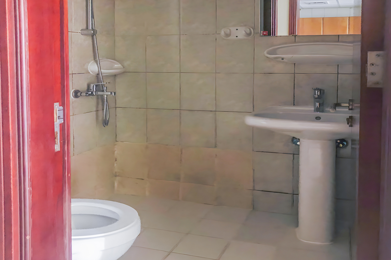 1 Bedroom Apartment in China Cluster