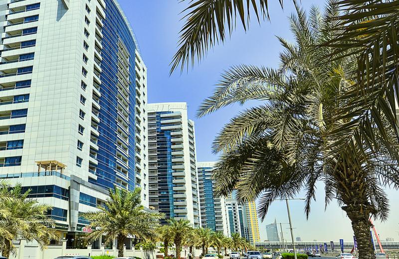 3 Bedrooms Apartment in Marina Diamond 4