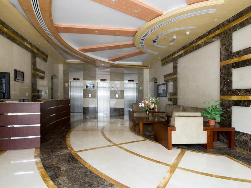 3 Bedrooms Apartment in Marina Diamond 4