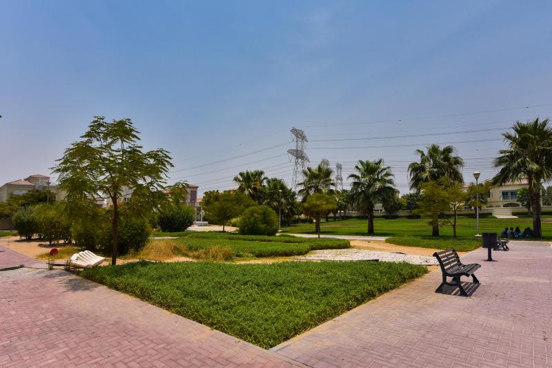 2 Bedrooms Apartment in Park One