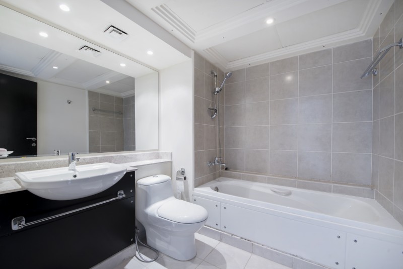 3 Bedrooms Townhouse in Contemporary Style