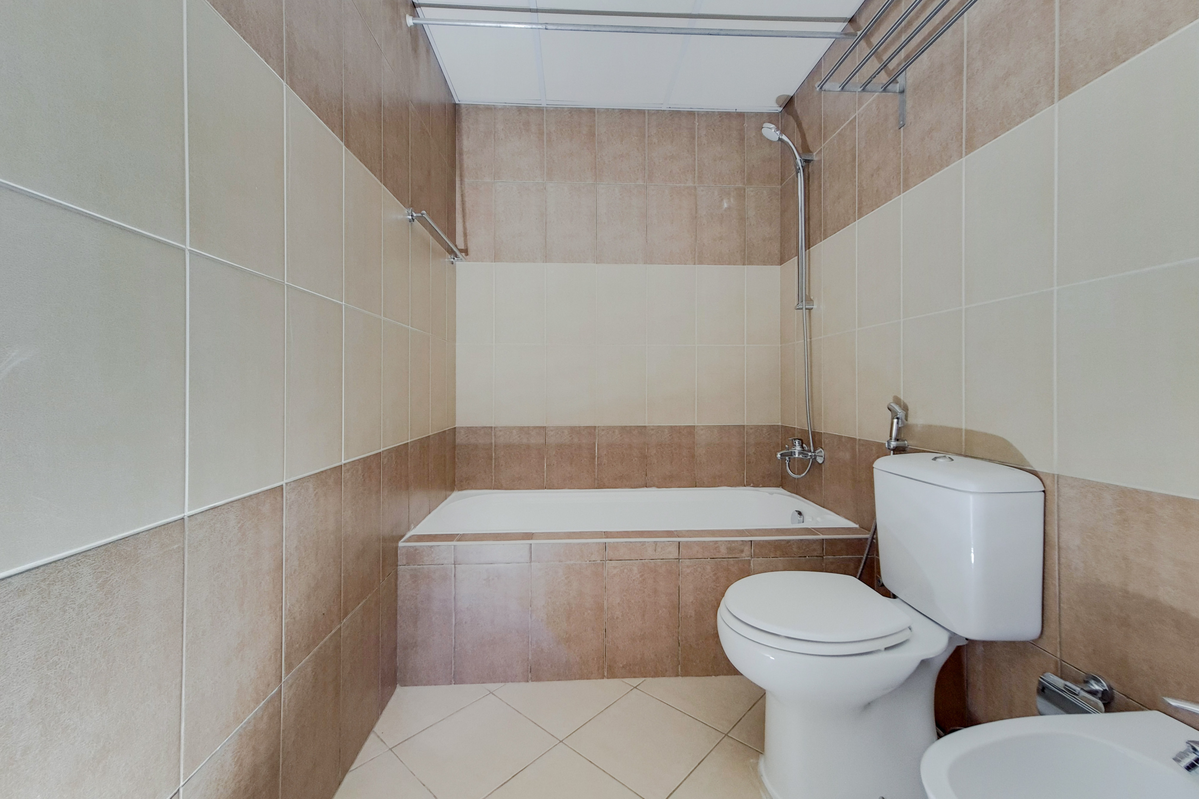 2 Bedrooms Apartment in Churchill Residency Tower