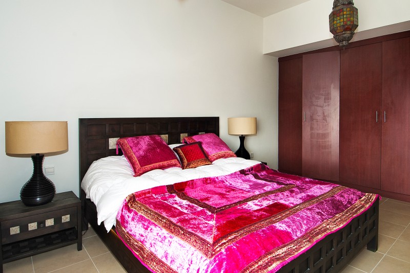 2 Bedrooms Apartment in Bahar 1