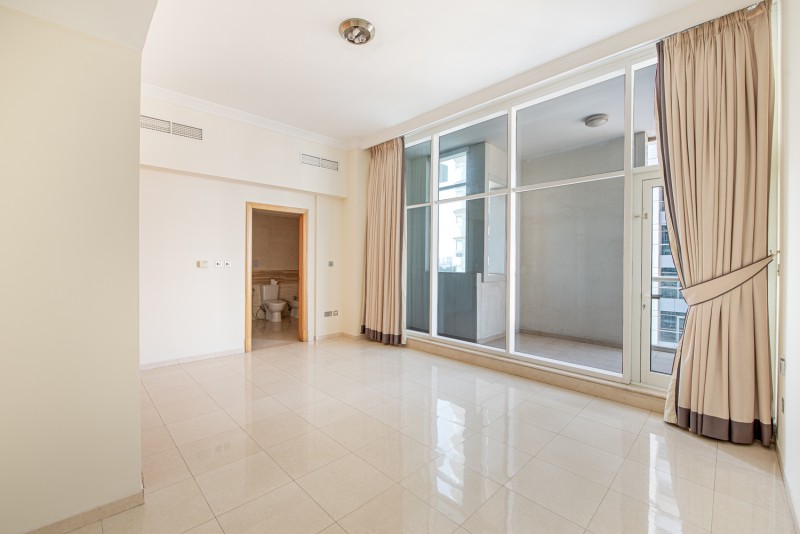 3 Bedrooms Apartment in Trident Waterfront