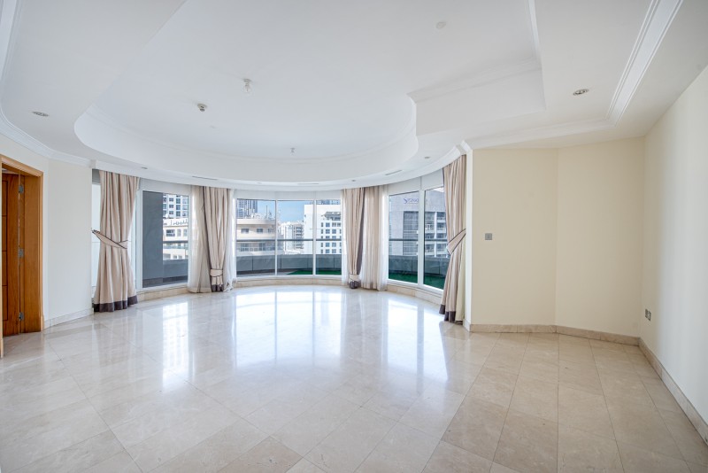 3 Bedrooms Apartment in Trident Waterfront