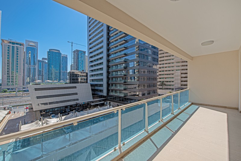 3 Bedrooms Apartment in Emerald Residence
