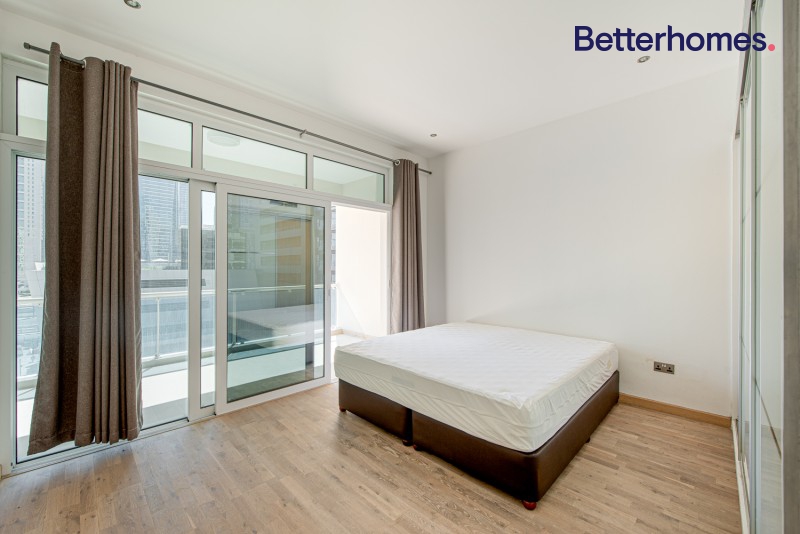 3 Bedrooms Apartment in Emerald Residence