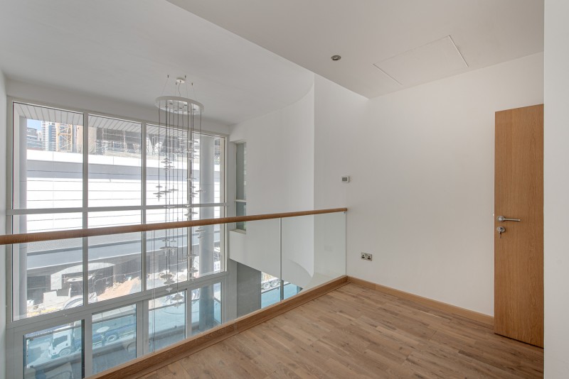 3 Bedrooms Apartment in Emerald Residence