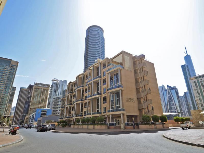 3 Bedrooms Apartment in Emerald Residence