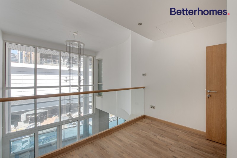 3 Bedrooms Apartment in Emerald Residence