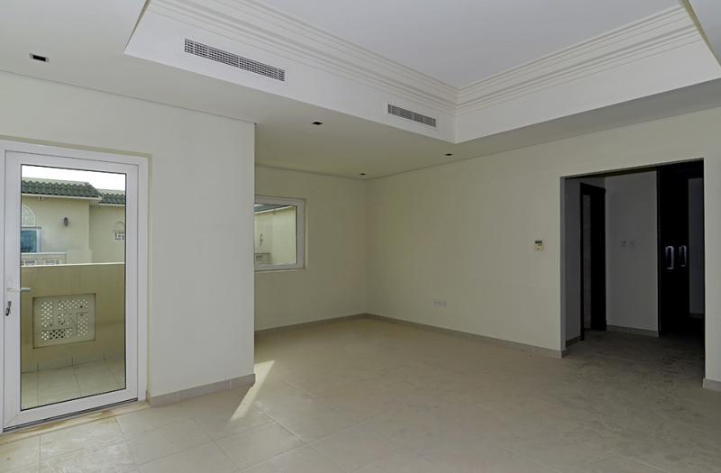 5 Bedrooms Villa in Quortaj