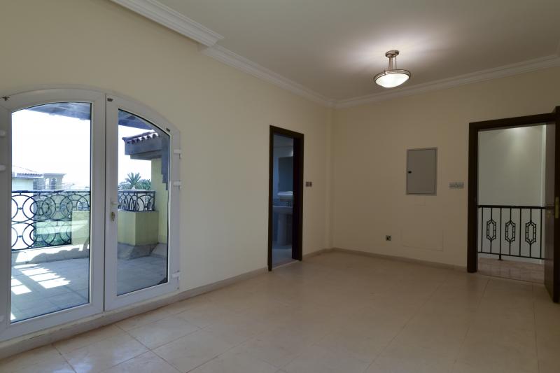 5 Bedrooms Villa in Mirdif Villas