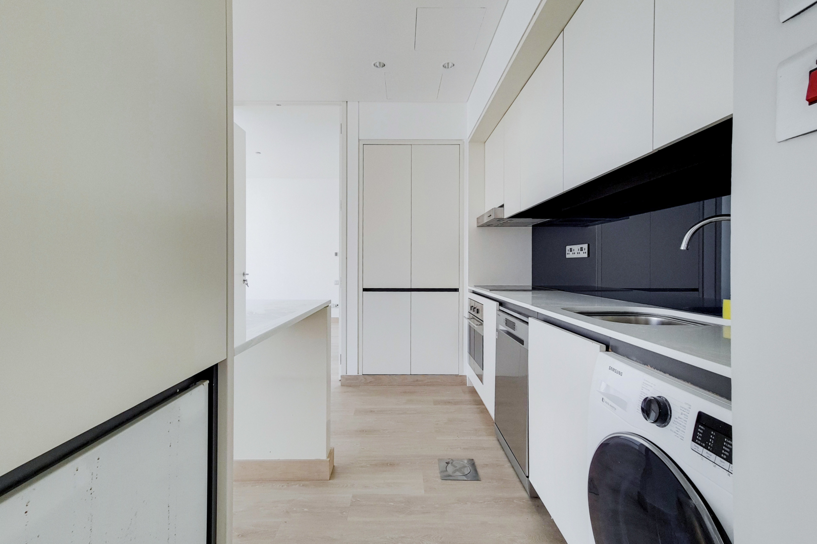 1 Bedroom Apartment in Index Tower