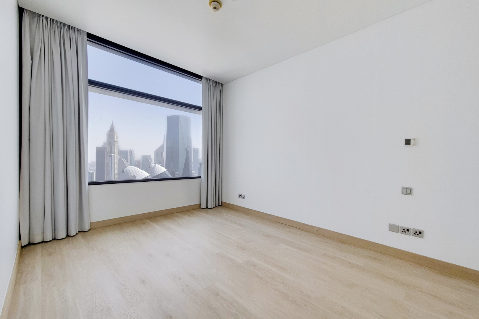 1 Bedroom Apartment in Index Tower