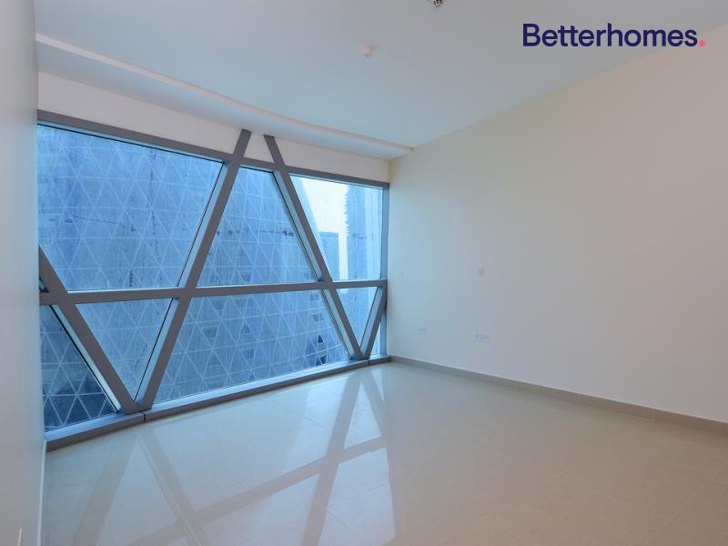 2 Bedrooms Apartment in Park Tower B