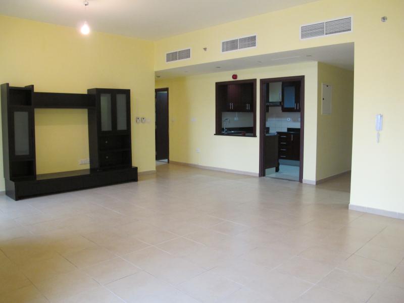 2 Bedrooms Apartment in Amwaj 4