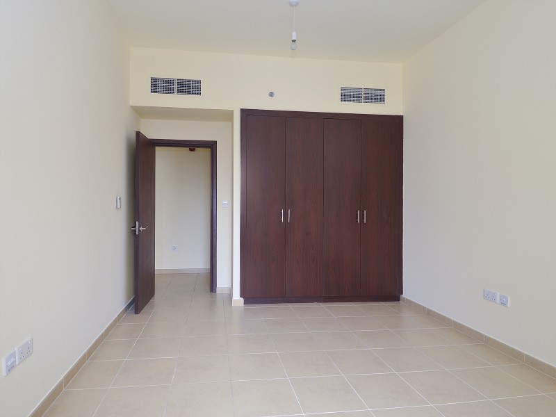 2 Bedrooms Apartment in Amwaj 4