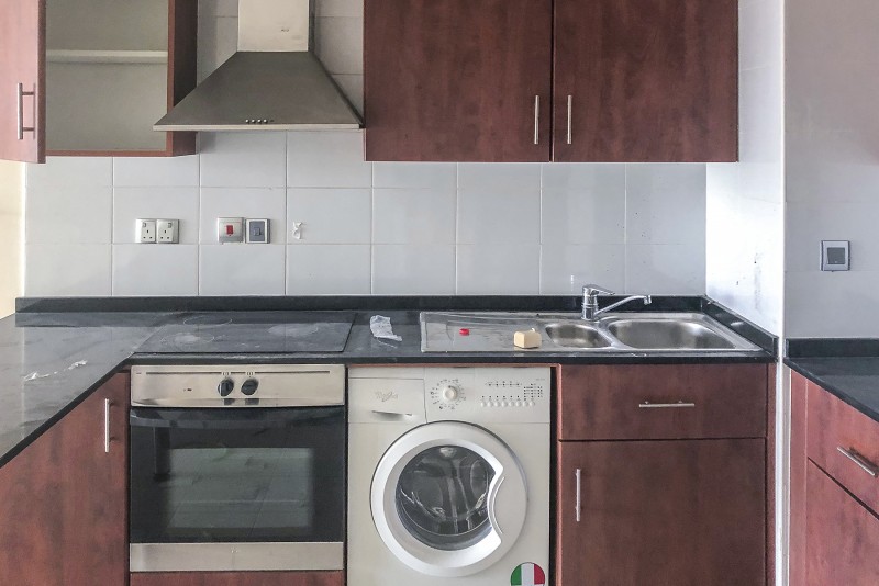 1 Bedroom Apartment in Lake View Tower