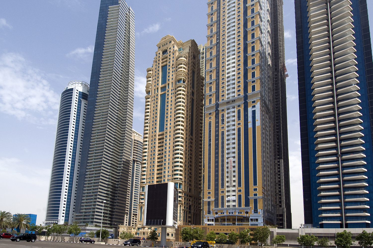 1 Bedroom Apartment in Marina Crown